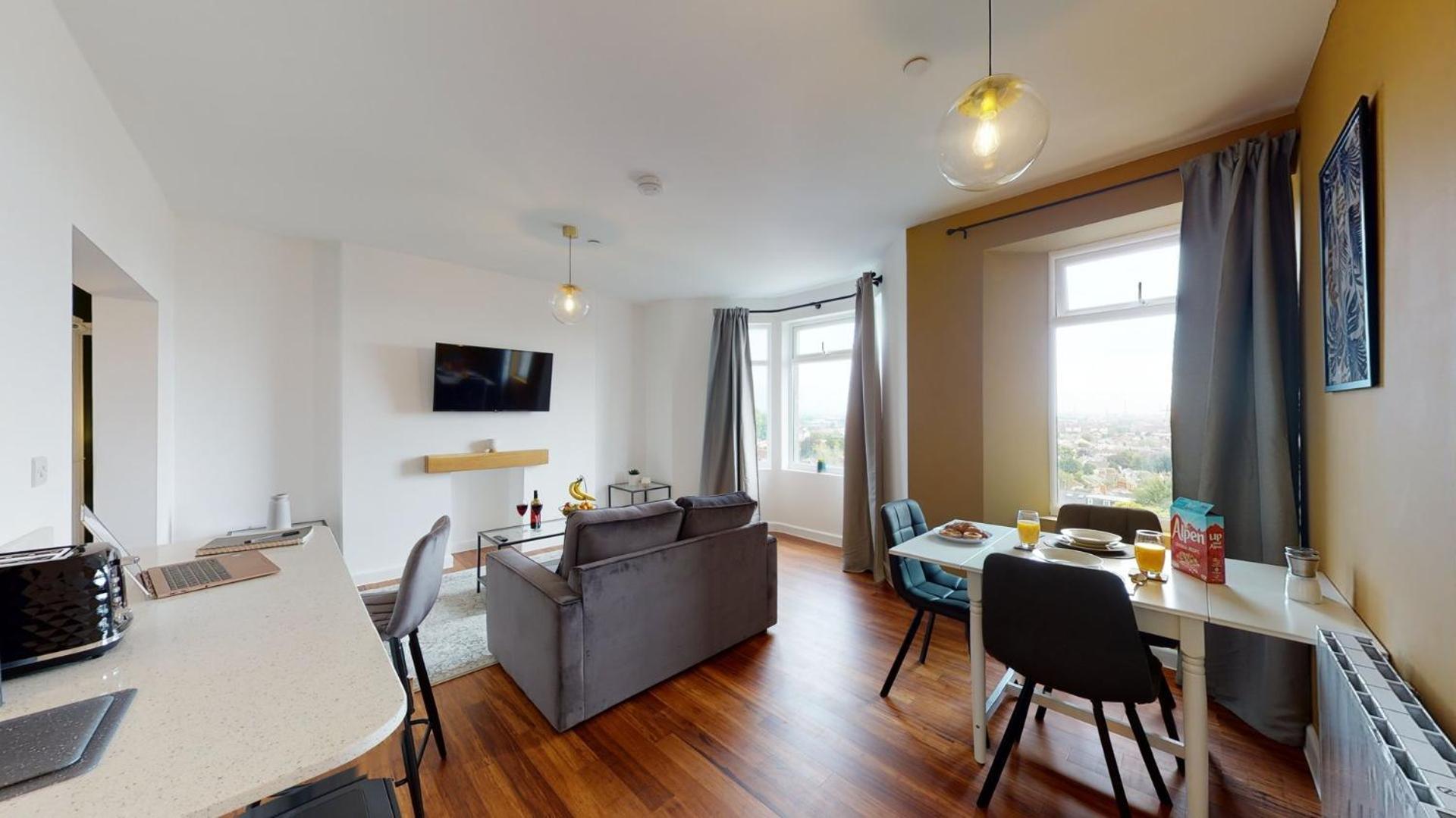 Studio Apartment With 65" Smart Tv Newport  Dış mekan fotoğraf