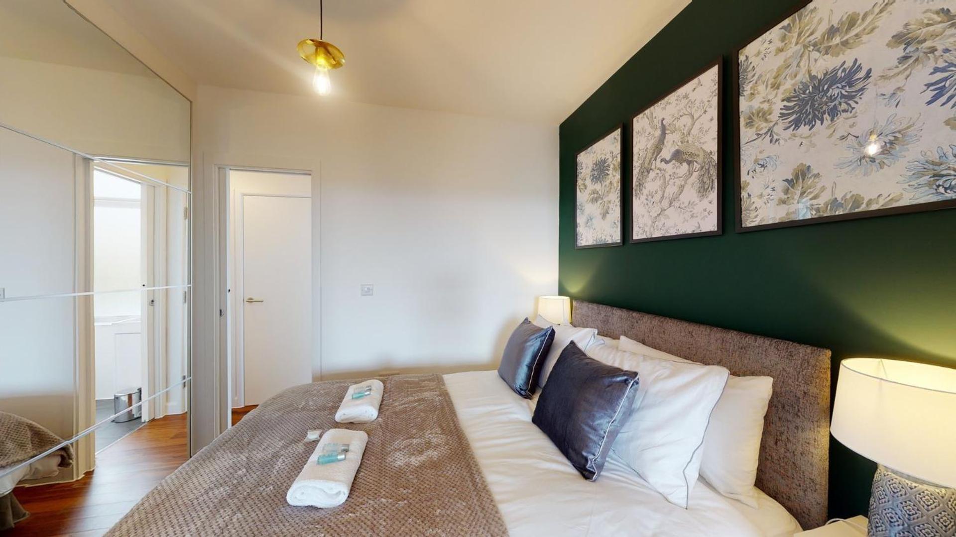 Studio Apartment With 65" Smart Tv Newport  Dış mekan fotoğraf