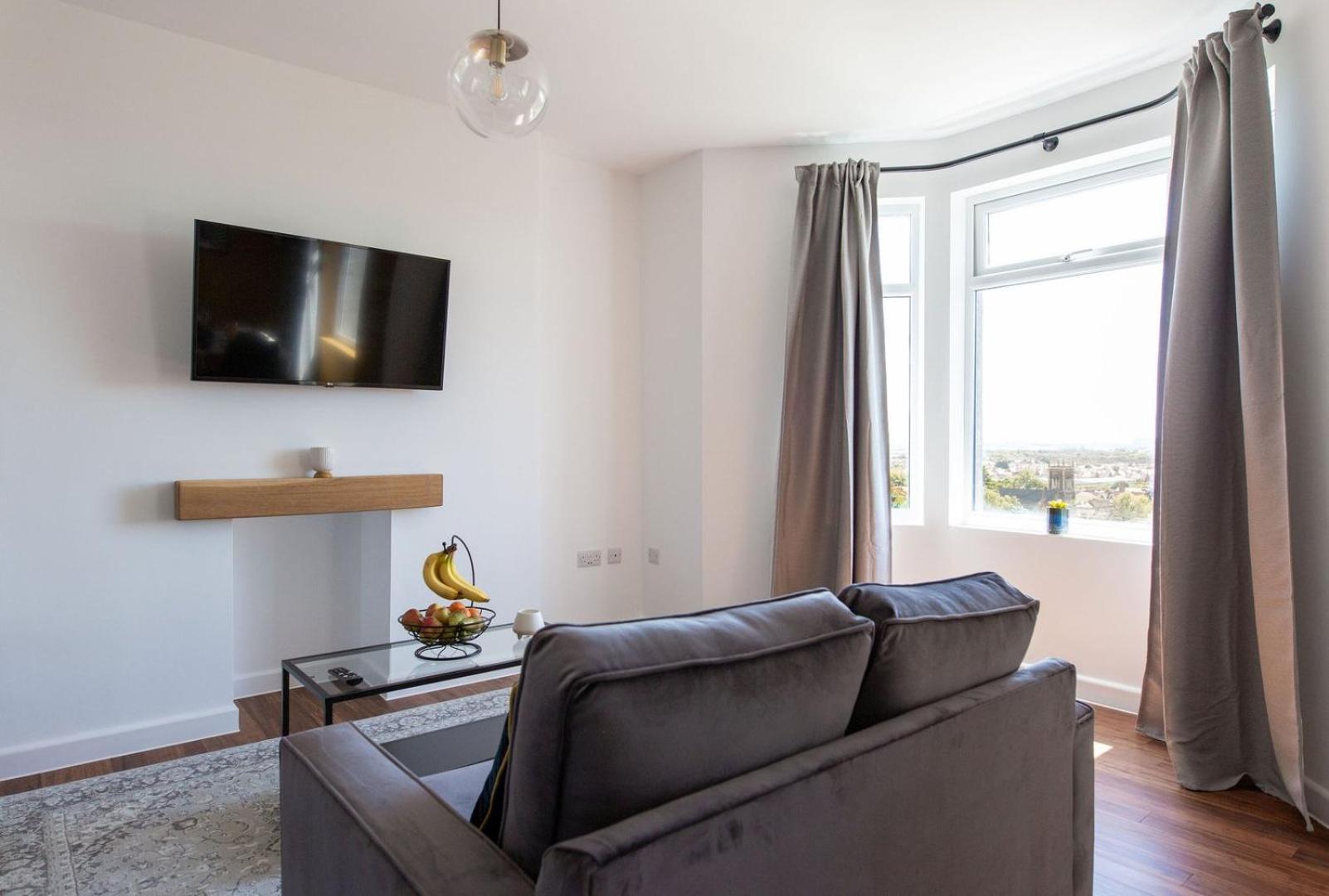 Studio Apartment With 65" Smart Tv Newport  Dış mekan fotoğraf